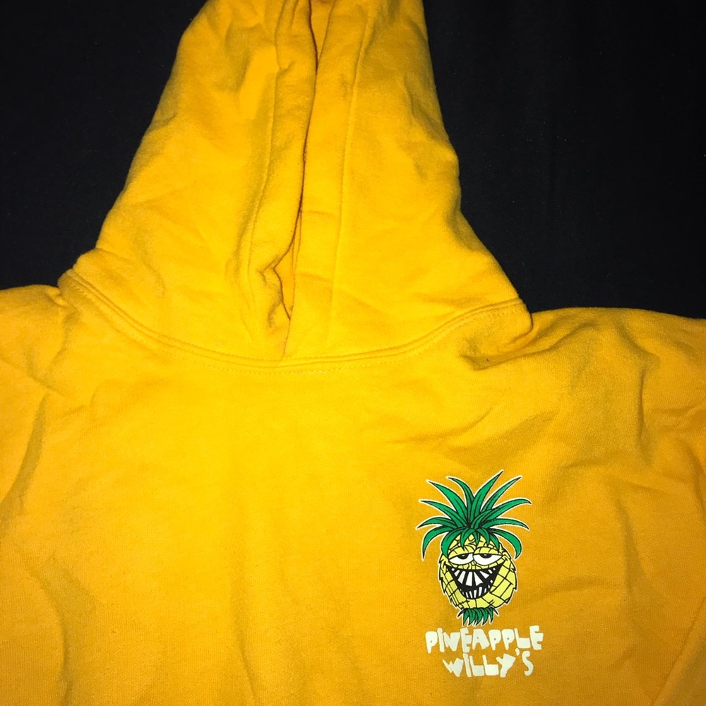 Yellow Hoodie 🤩